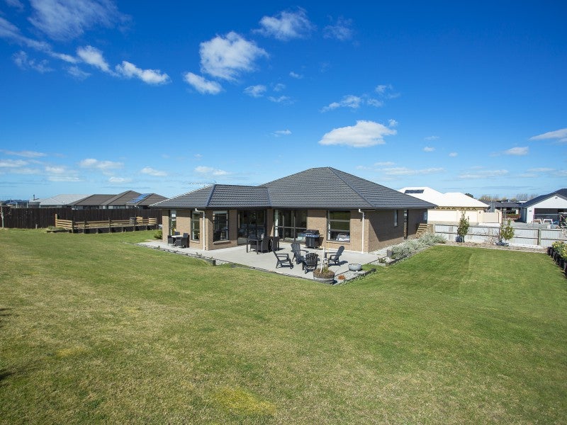 16 Trent Place, Huntingdon, Ashburton - Carousel 1