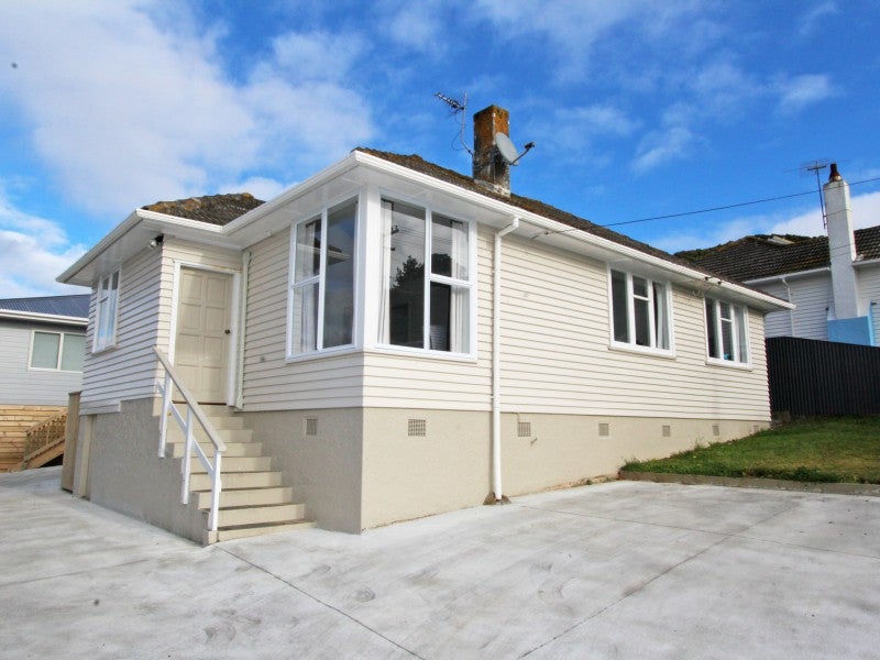 3 Waiho Terrace, Elsdon, Porirua - Carousel 1