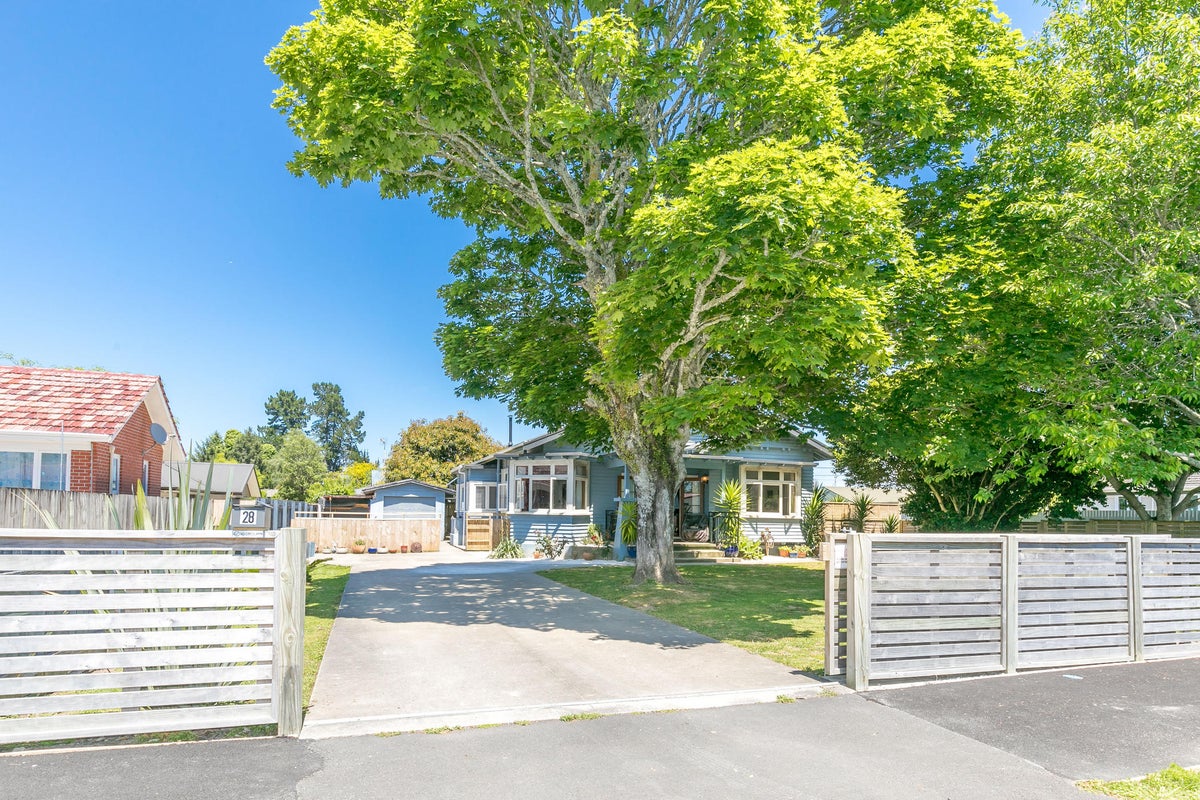 28 Odette Street, Bader, Hamilton - Carousel 17