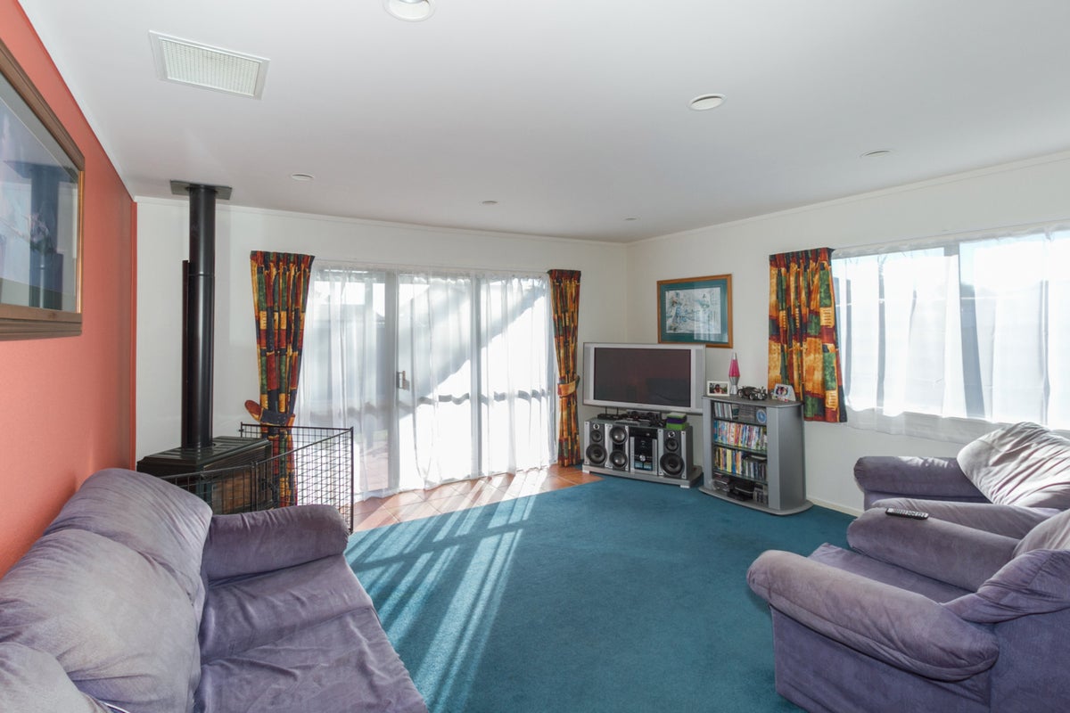 8 Metro Avenue, Nawton, Hamilton - Carousel 2