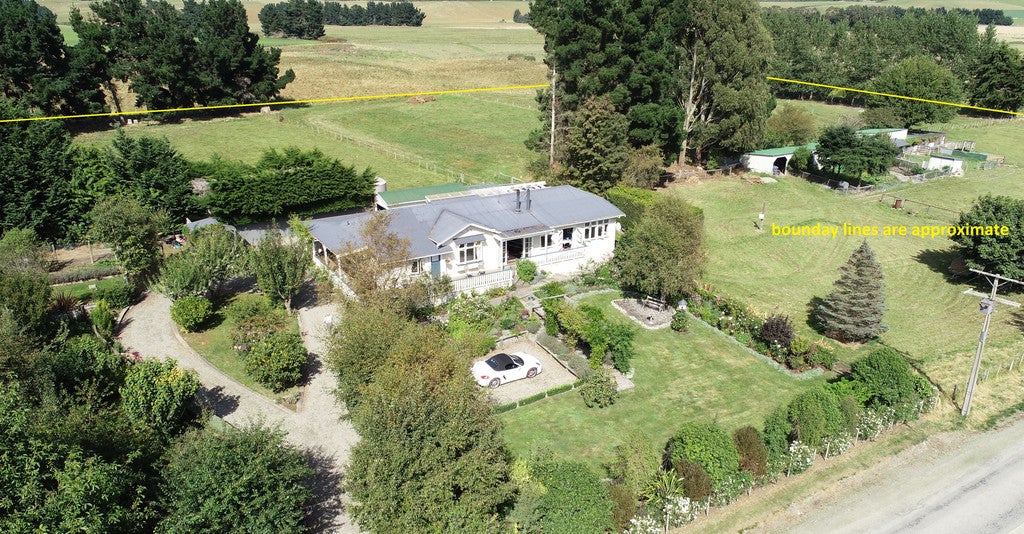 25 Mckerrow Road, Waianakarua - Carousel 1