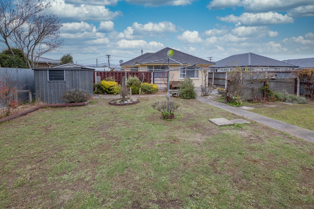 72 Vancouver Crescent, Wainoni, Christchurch - Carousel 15