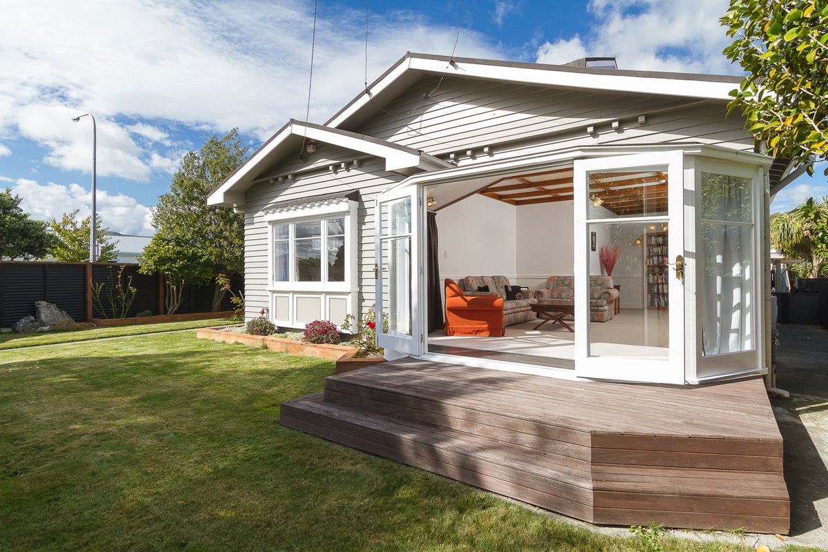 26 Beaumont Avenue, Alicetown, Lower Hutt - Carousel 1