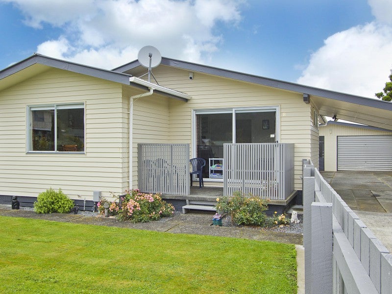 8 Matthews Road, Wainuiomata, Lower Hutt - Carousel 1