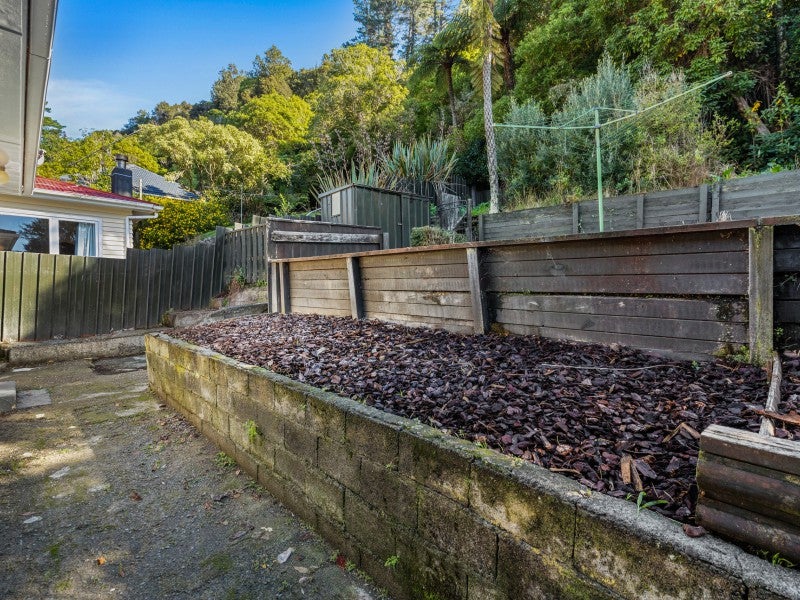 66 Sunny Grove, Wainuiomata, Lower Hutt - Carousel 15