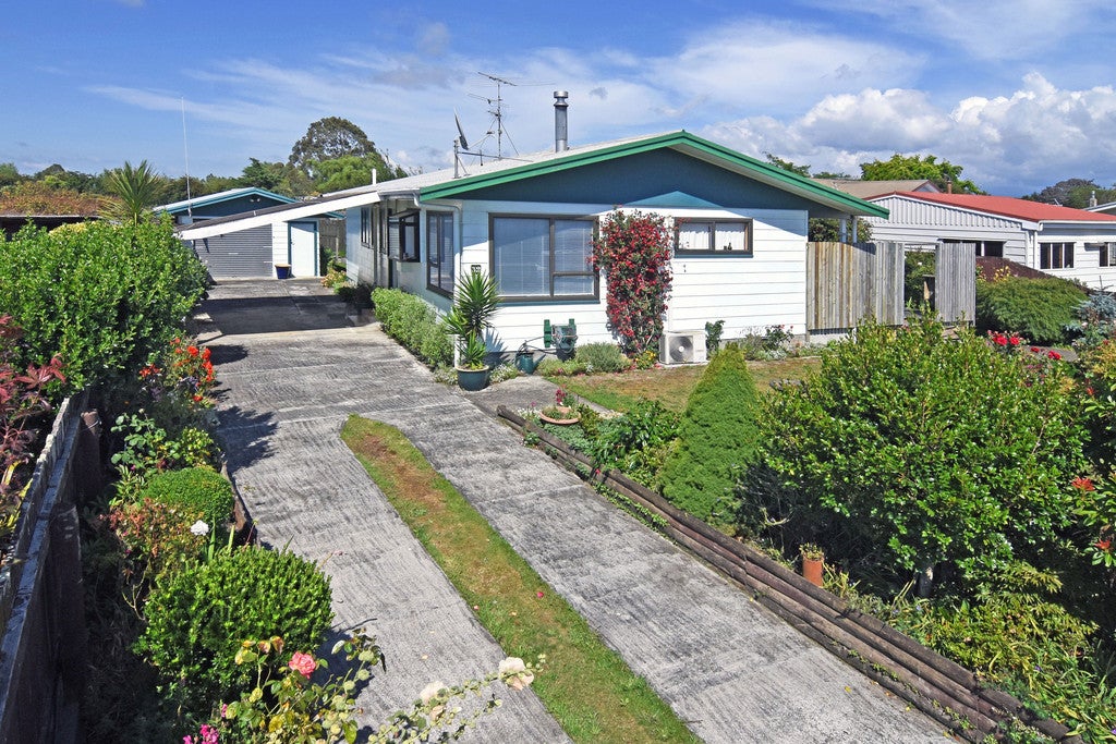 32 Taranaki Street, Kuripuni, Masterton - Carousel 1