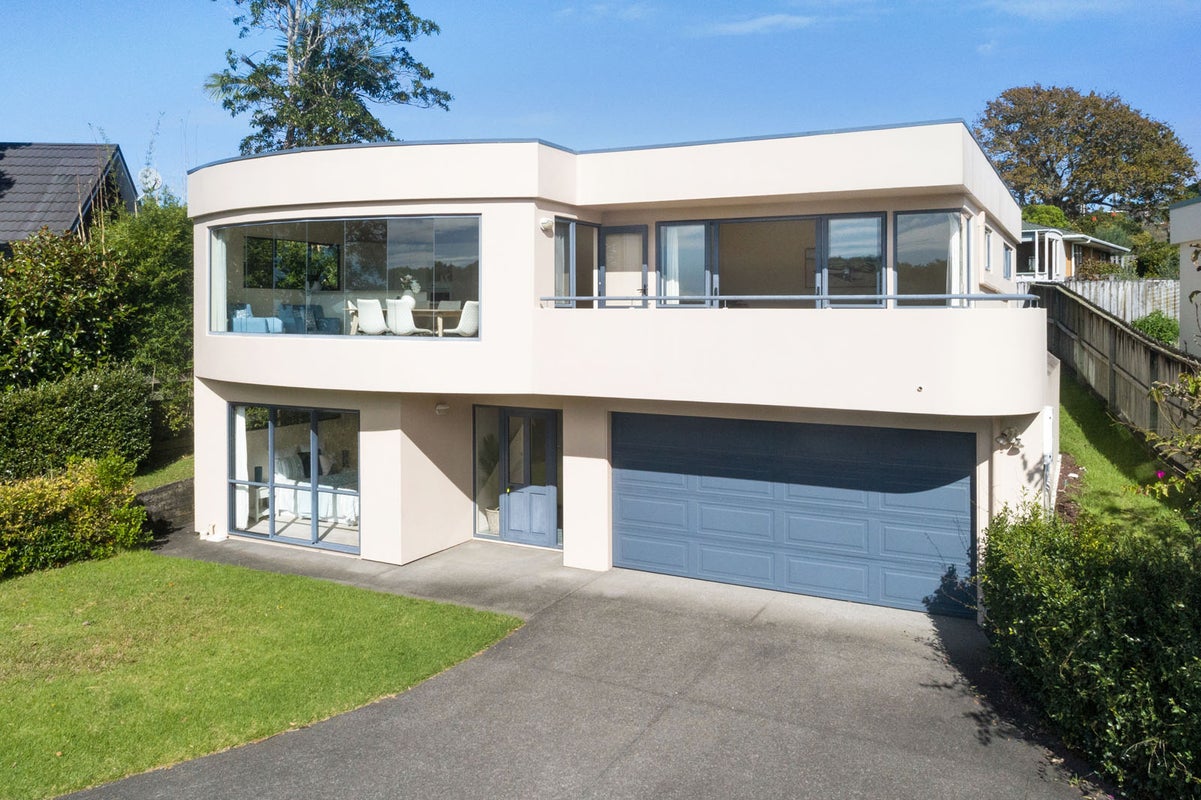 2/26 Kenneth Hopper Place, Manly, Whangaparaoa - Carousel 1