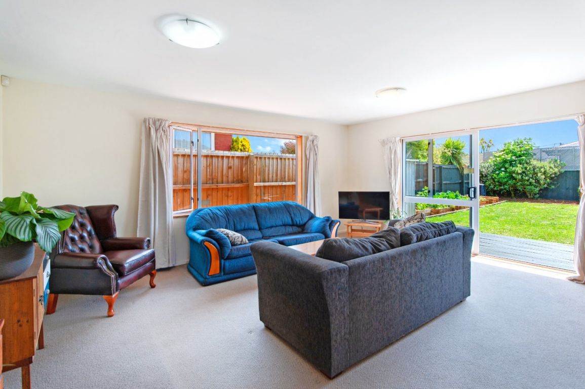 1/12 Barclay Place, Burwood, Christchurch - Carousel 2