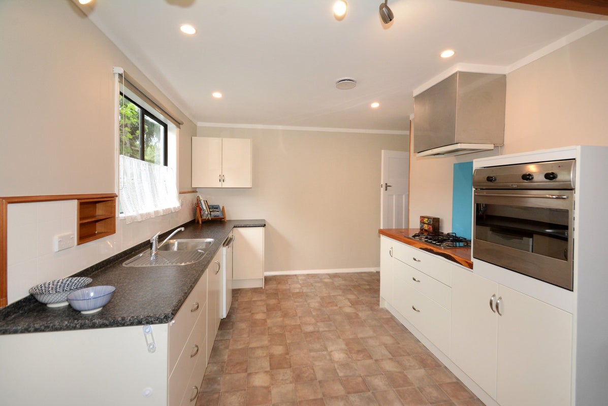 9 Beechworth Street, North East Valley, Dunedin - Carousel 2