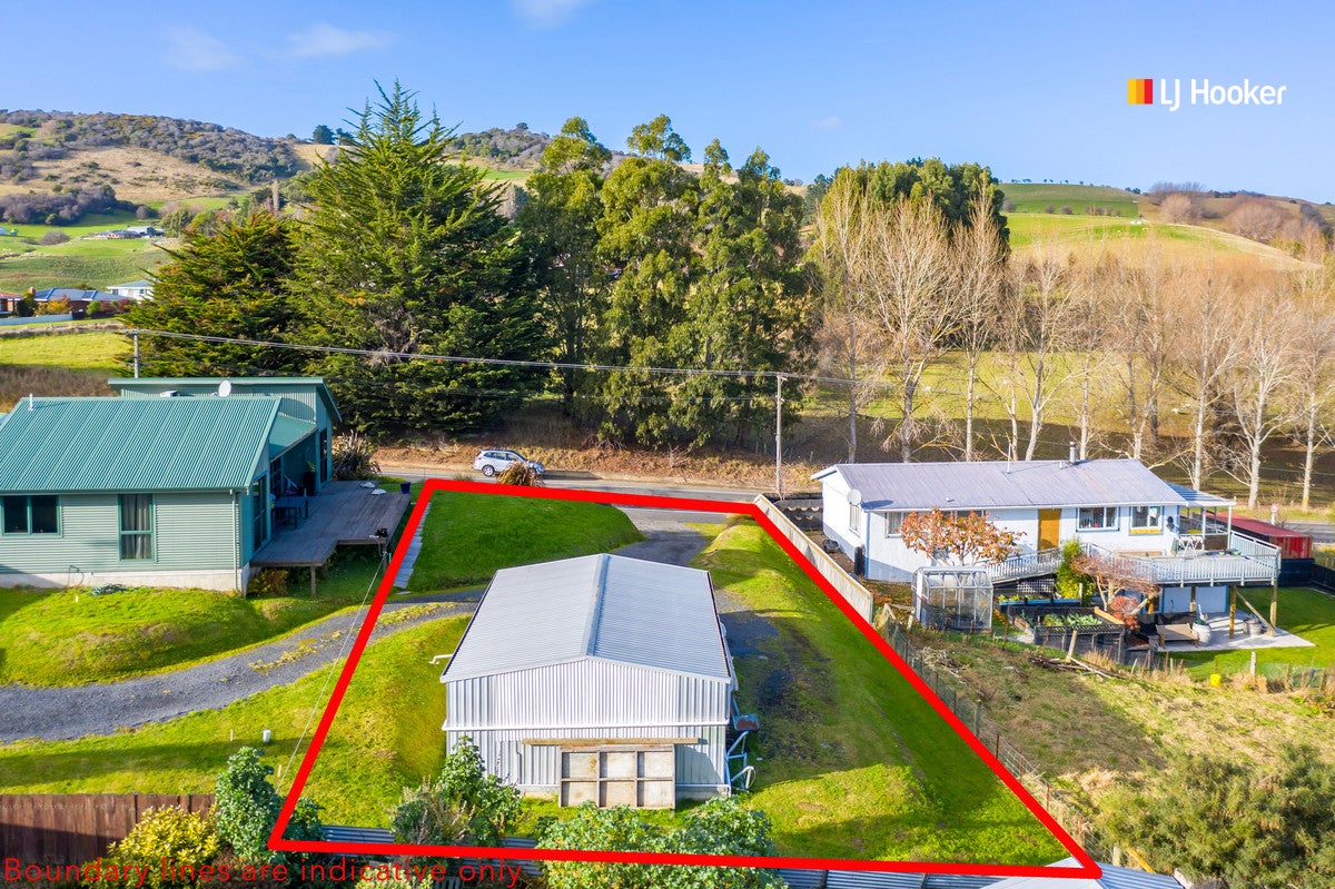 63 Brighton Road, Green Island, Dunedin - Carousel 1