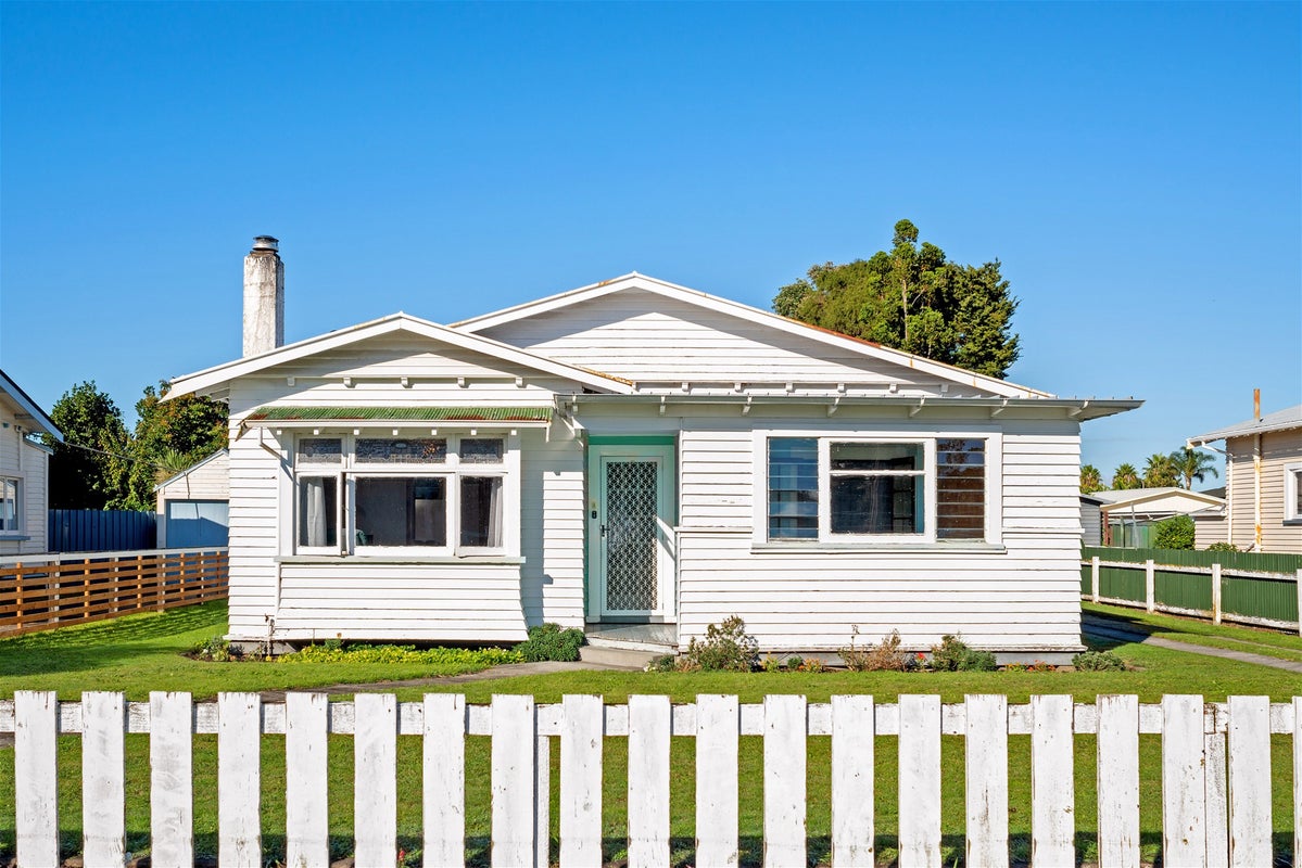 462 Palmerston Road, Te Hapara, Gisborne - Carousel 1