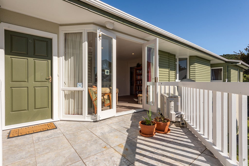 4G Hatton Street, Karori, Wellington - Carousel 1