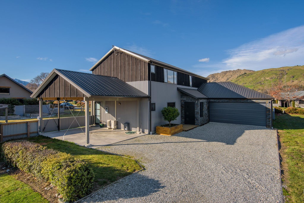 13 Coburn Place, Lake Hayes, Queenstown - Carousel 1