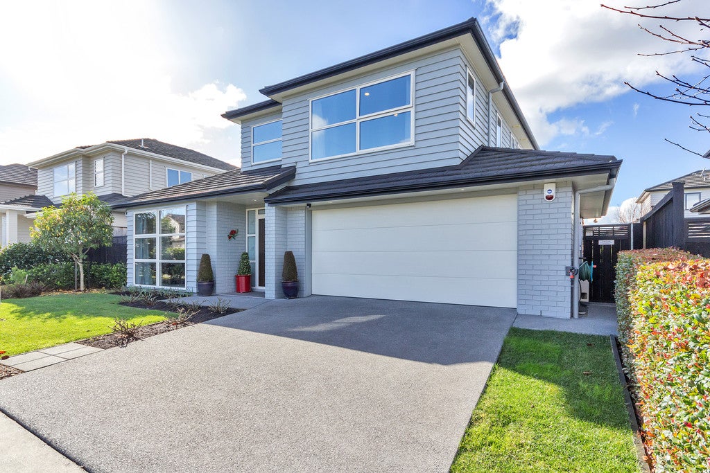 46 Pickaberry Avenue, Karaka, Papakura - Carousel 22
