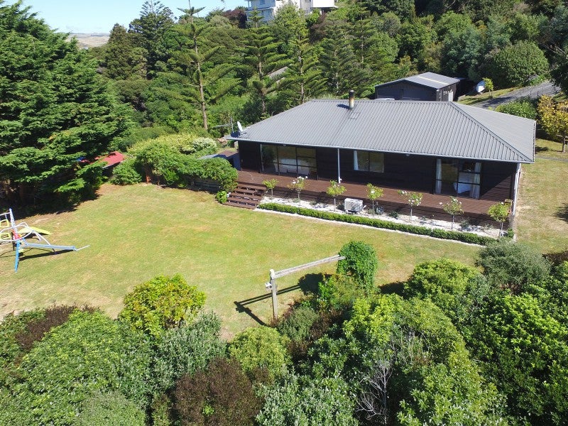 23 Corlett Road, Plimmerton, Porirua - Carousel 1