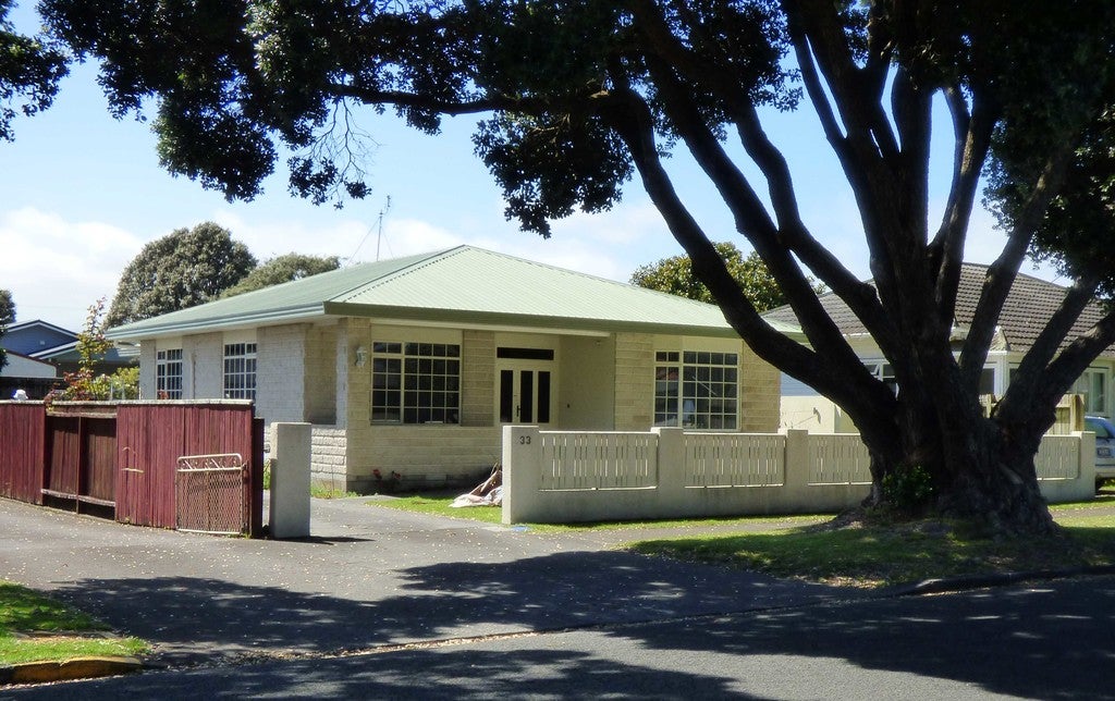 33 Richmond Street, Fitzroy, New Plymouth - Carousel 1