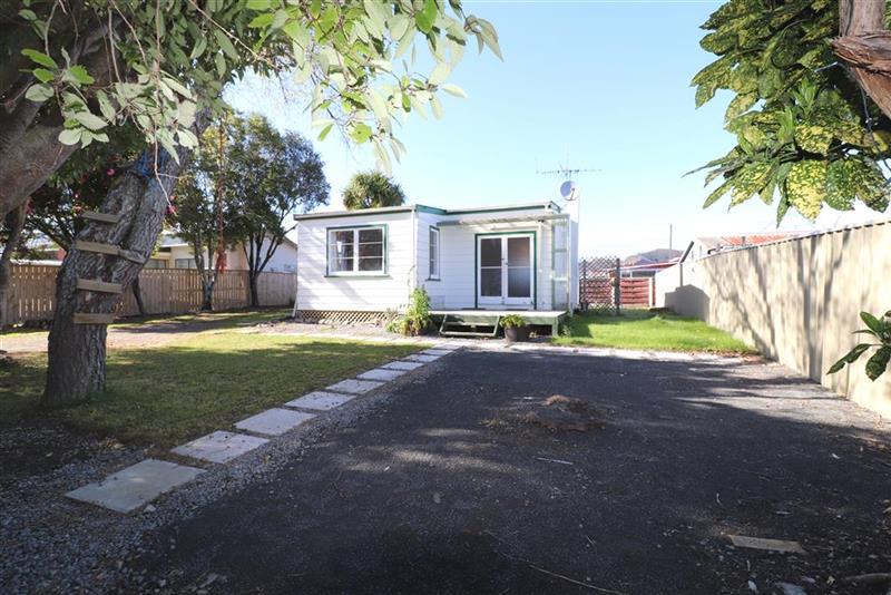 48 McParland Street, Ebdentown, Upper Hutt - Carousel 1
