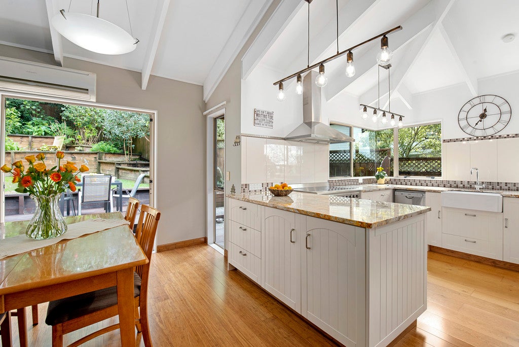 14 Dee Place, Torbay, Auckland - Carousel 2