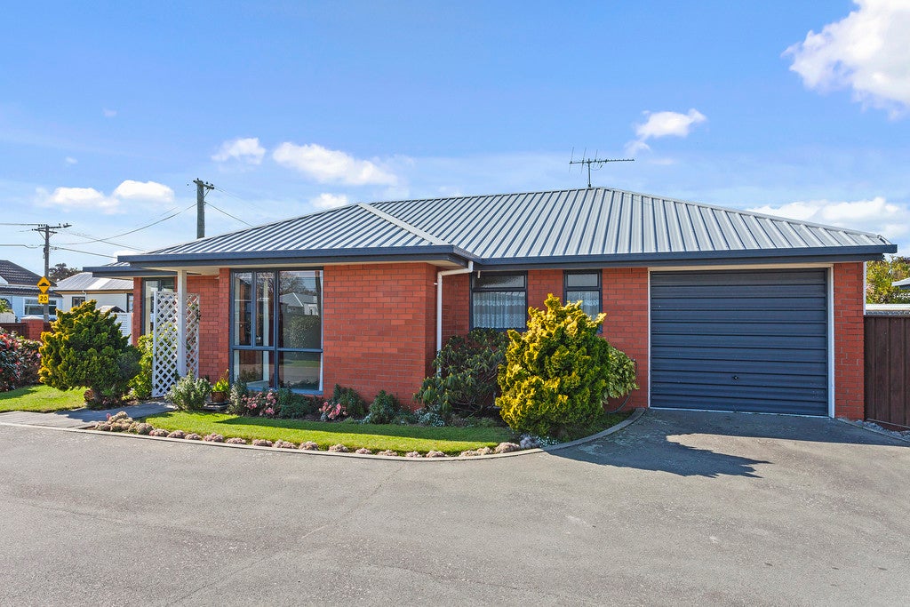 2/18 Southey Street, Sydenham, Christchurch - Carousel 1