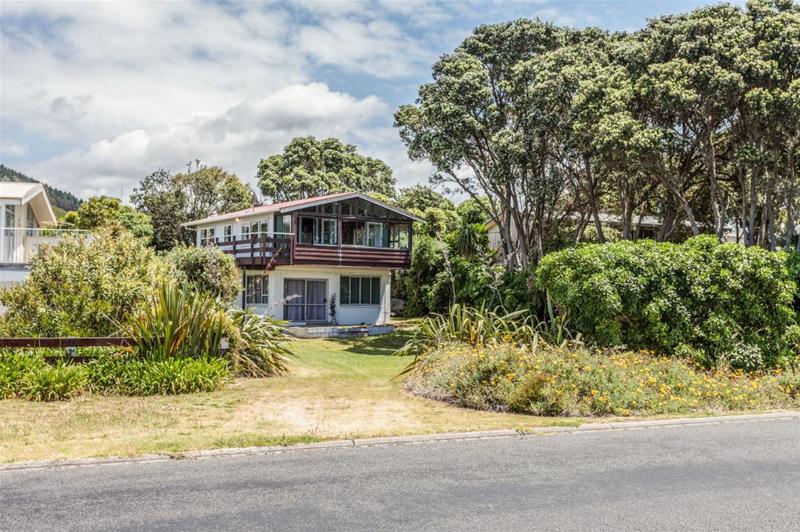 24 Kon Tiki Road, Whiritoa, Waihi - Carousel 25