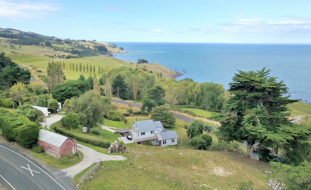 392 Coast Road, Omimi, Waikouaiti - Carousel 1
