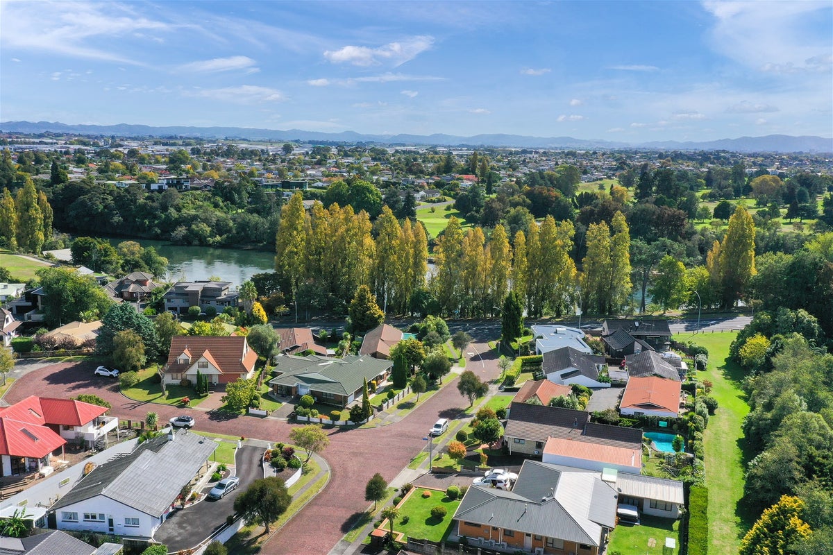 4 Perindale Drive, Chartwell, Hamilton - Carousel 25