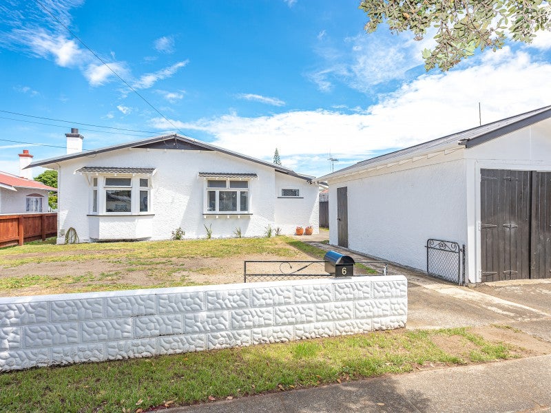 6 Central Avenue, Gonville, Whanganui - Carousel 1