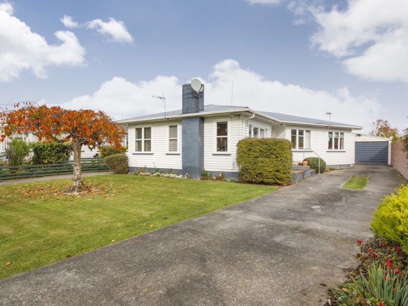 77 Highbury Avenue, Highbury, Palmerston North - Carousel 1