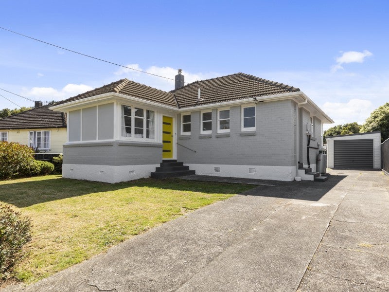 39 Peck Street, Taita, Lower Hutt - Carousel 1