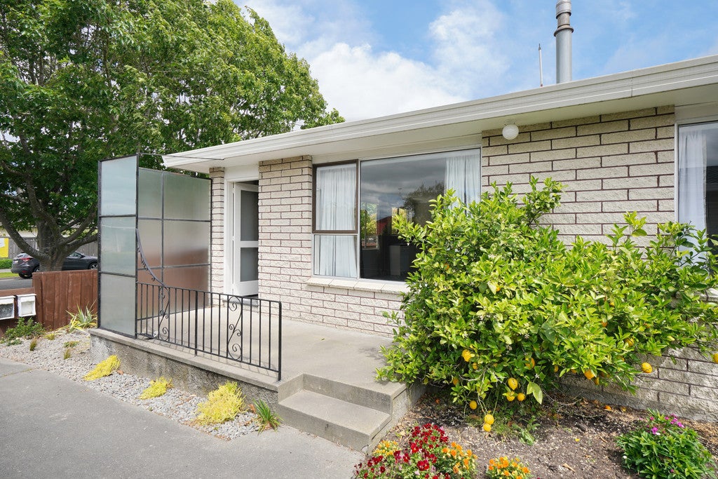 1/21 Salford Avenue, Redwood, Christchurch - Carousel 15