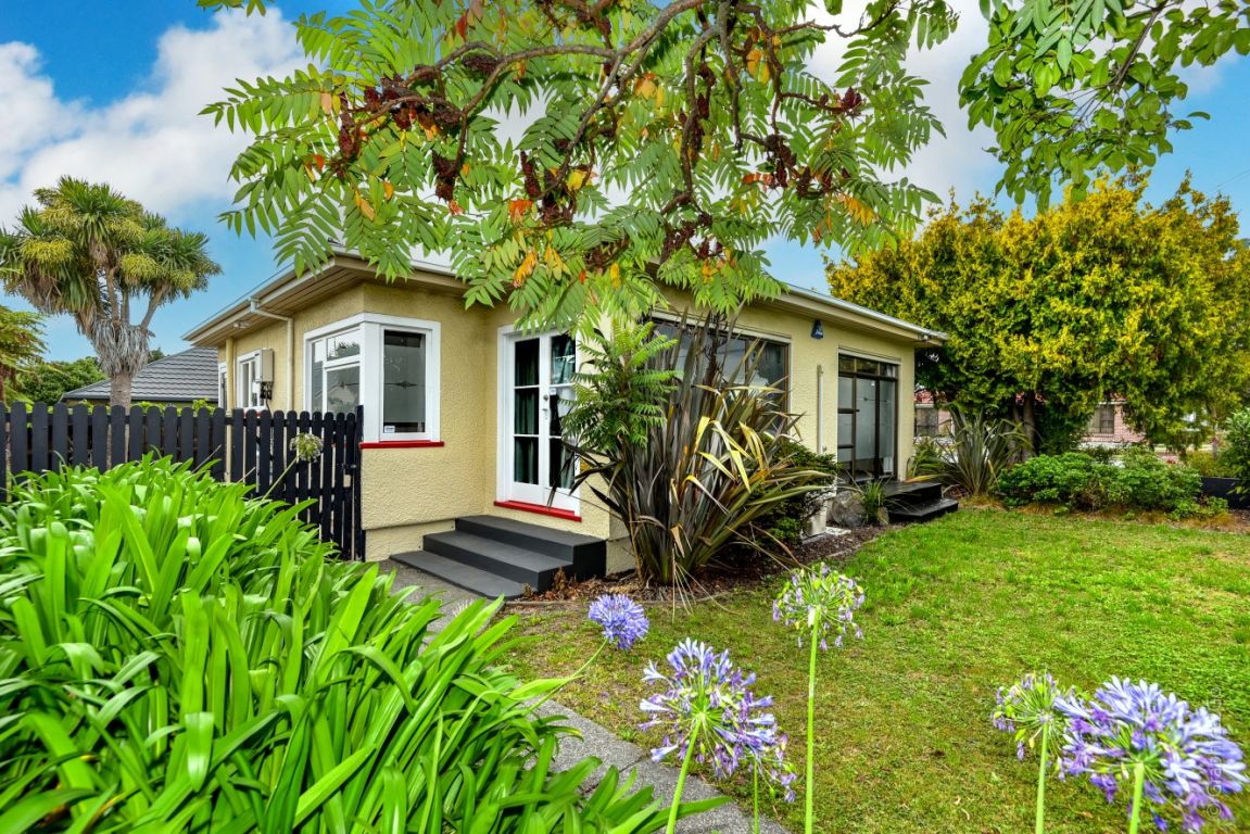 1/96 Marshland Road, Shirley, Christchurch - Carousel 1