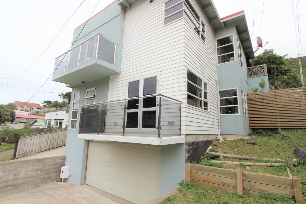 91A Happy Valley Road, Owhiro Bay, Wellington - Carousel 11