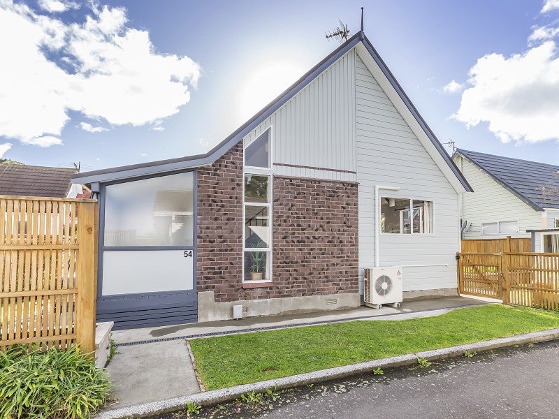 54 Weka Street, Miramar, Wellington - Carousel 1