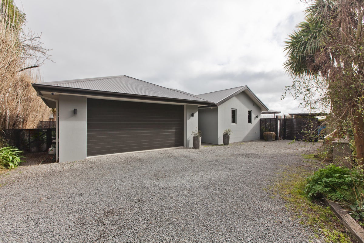 121A Bridle Path Road, Heathcote Valley, Christchurch - Carousel 20