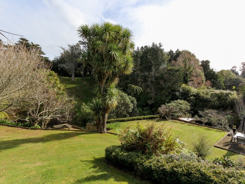596 Carrington Road, Hurworth, New Plymouth - Carousel 26