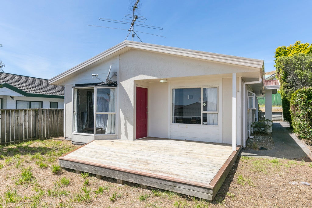10B Kentwood Drive, Woodridge, Wellington - Carousel 1