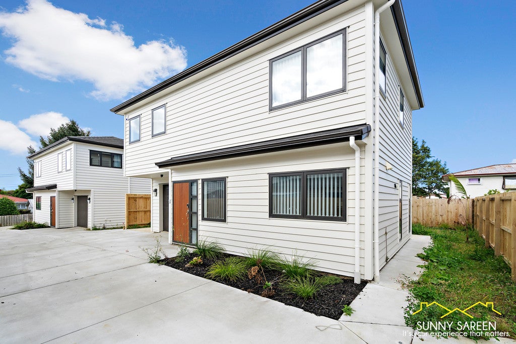 44D Russell Road, Manurewa, Auckland - Carousel 1