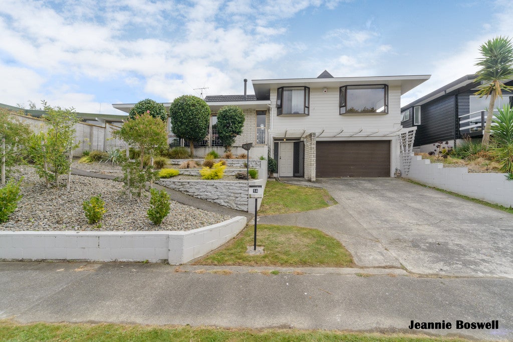 14 Wikiriwhi Crescent, Awapuni, Palmerston North - Carousel 1