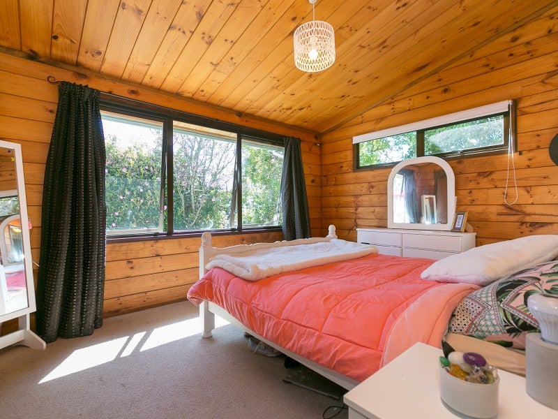 4 Lindaver Grove, Merrilands, New Plymouth - Carousel 26