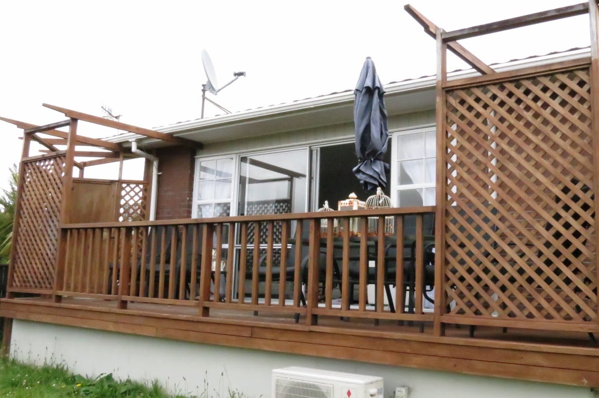 2/22 Dowse Drive, Maungaraki, Lower Hutt - Carousel 14