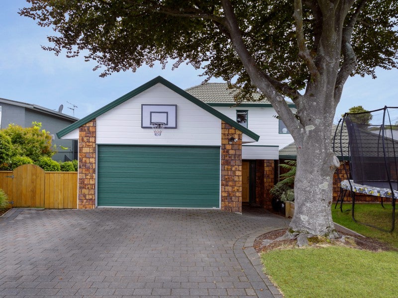 1/10 Puriri Street, Hilltop, Taupo - Carousel 1