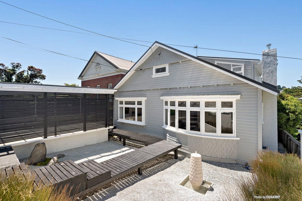18 Standen Street, Karori, Wellington - Carousel 1