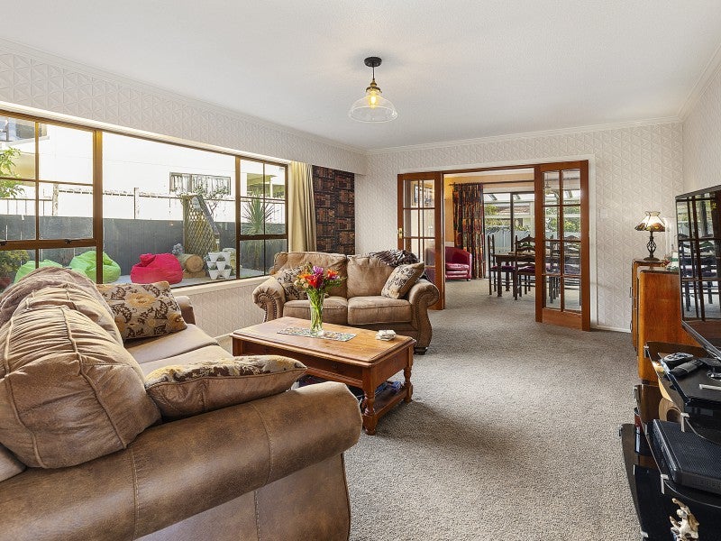 56 Woodman Dr, Tawa, Wellington - Carousel 2