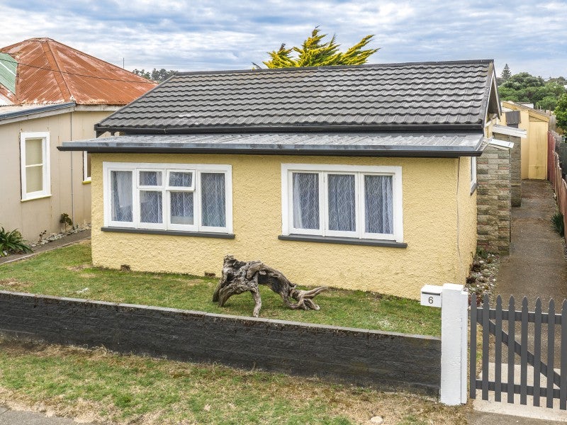6 Seafront Road, Castlecliff, Whanganui - Carousel 1