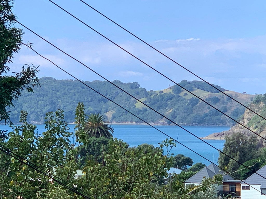 12 Fourth Avenue, Onetangi, Waiheke Island - Carousel 1
