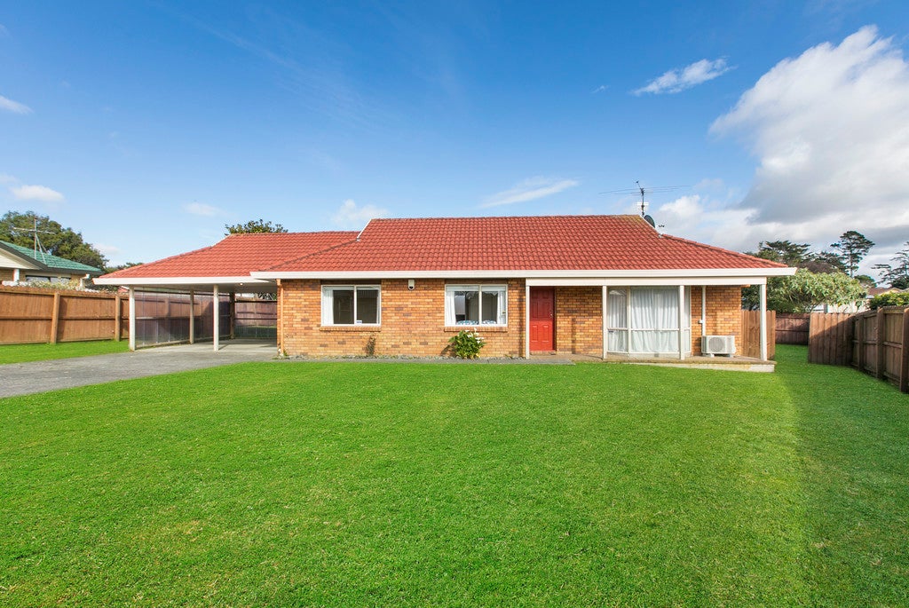 11 Elderberry Road, Burswood, Auckland - Carousel 1
