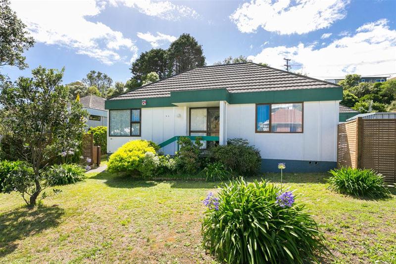 13A Black Rock Road, Newlands, Wellington - Carousel 16