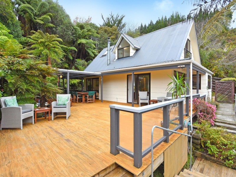 97 Blue Mountains Road, Pinehaven, Upper Hutt - Carousel 1