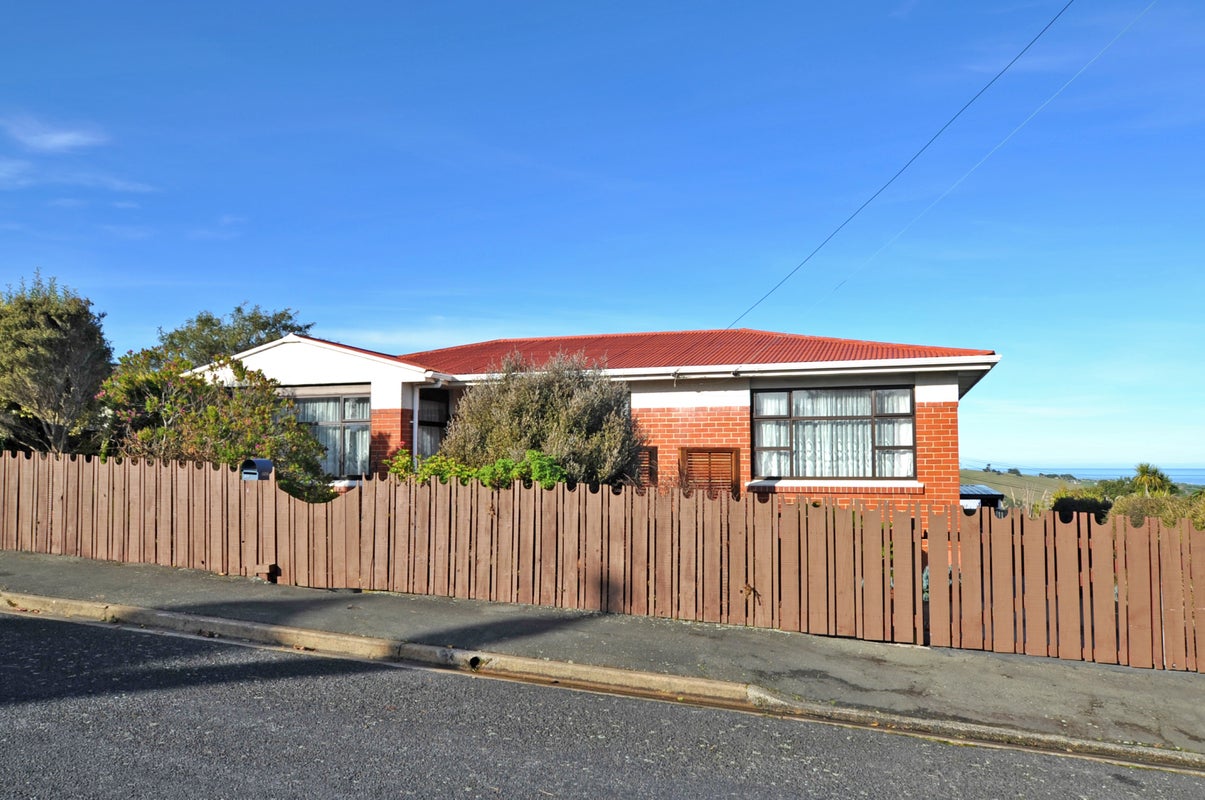 44 Albion Street, Shiel Hill, Dunedin - Carousel 1