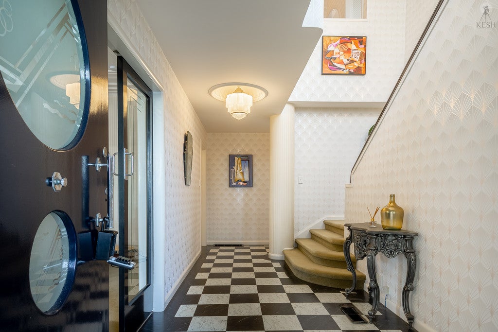 1331 Victoria Street, Beerescourt, Hamilton - Carousel 2
